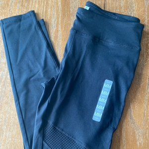 NWT Forever 21 Black Leggings
